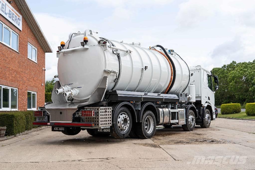 DAF XD 450 FAX 8x2 Camiões-cisterna