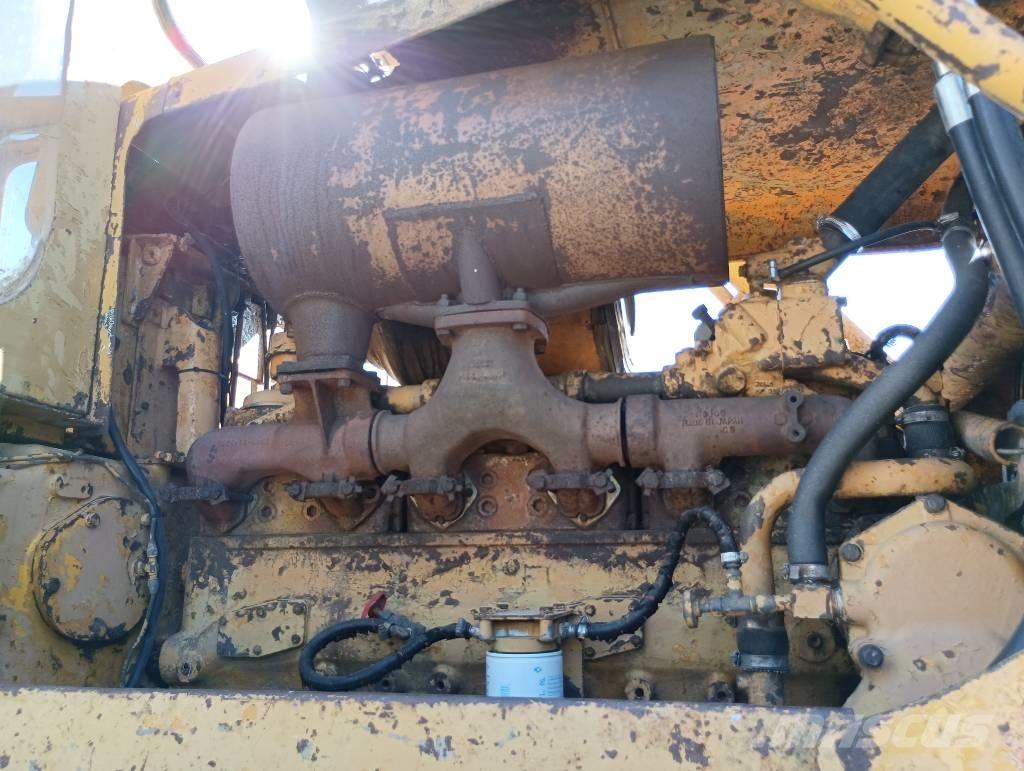 Komatsu D 85 A-12 Dozers - Tratores rastos