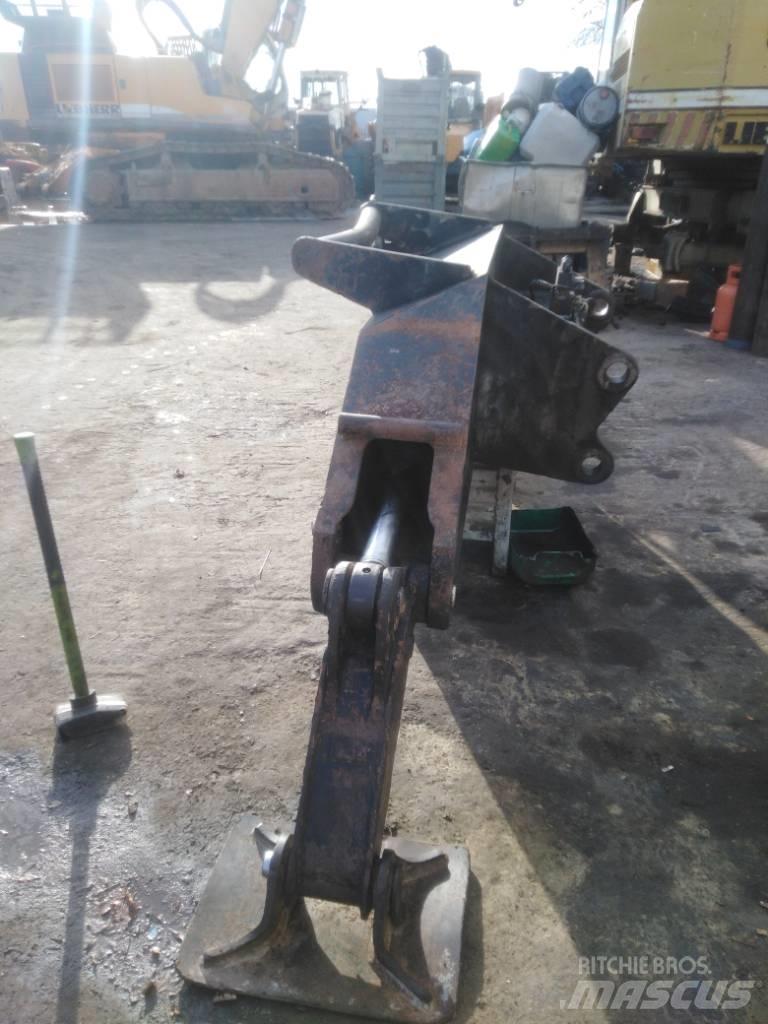 CAT M 318 Chassis e suspensões