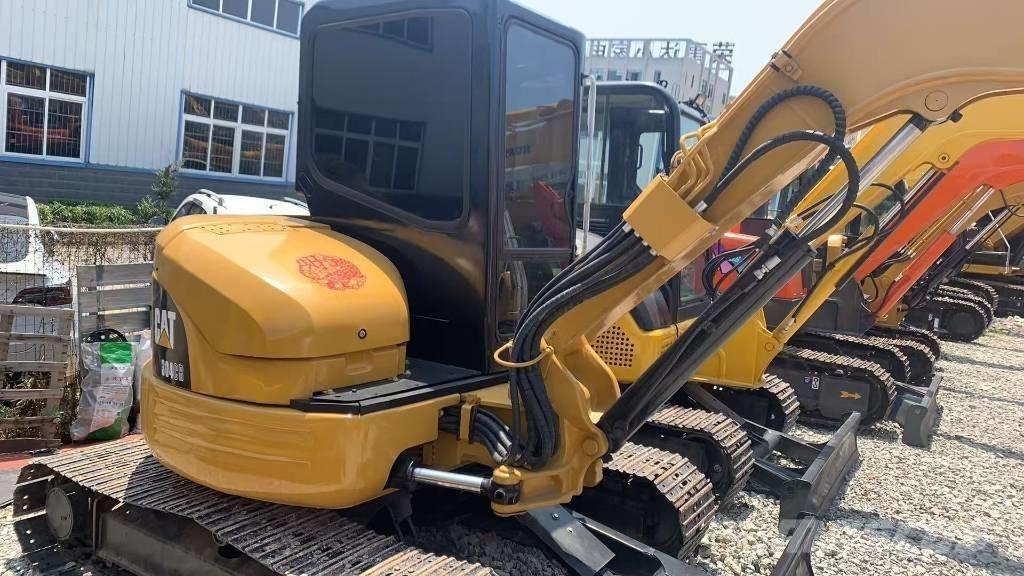 CAT 304 CR Miniescavadeiras