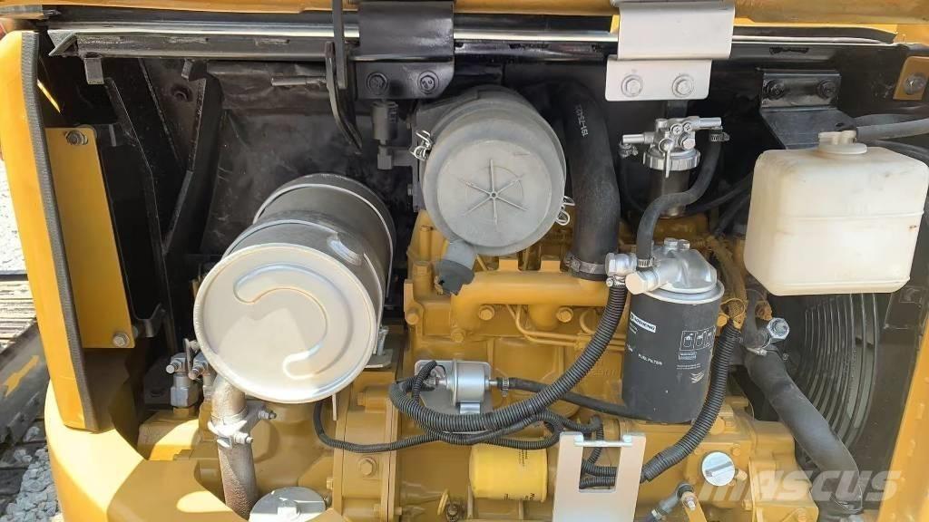 CAT 304 CR Miniescavadeiras