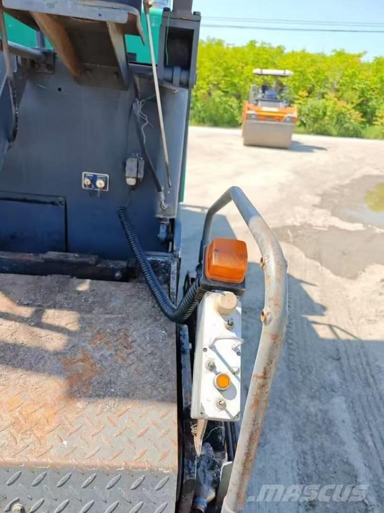 XCMG RP 453 L Espalhadoras de asfalto