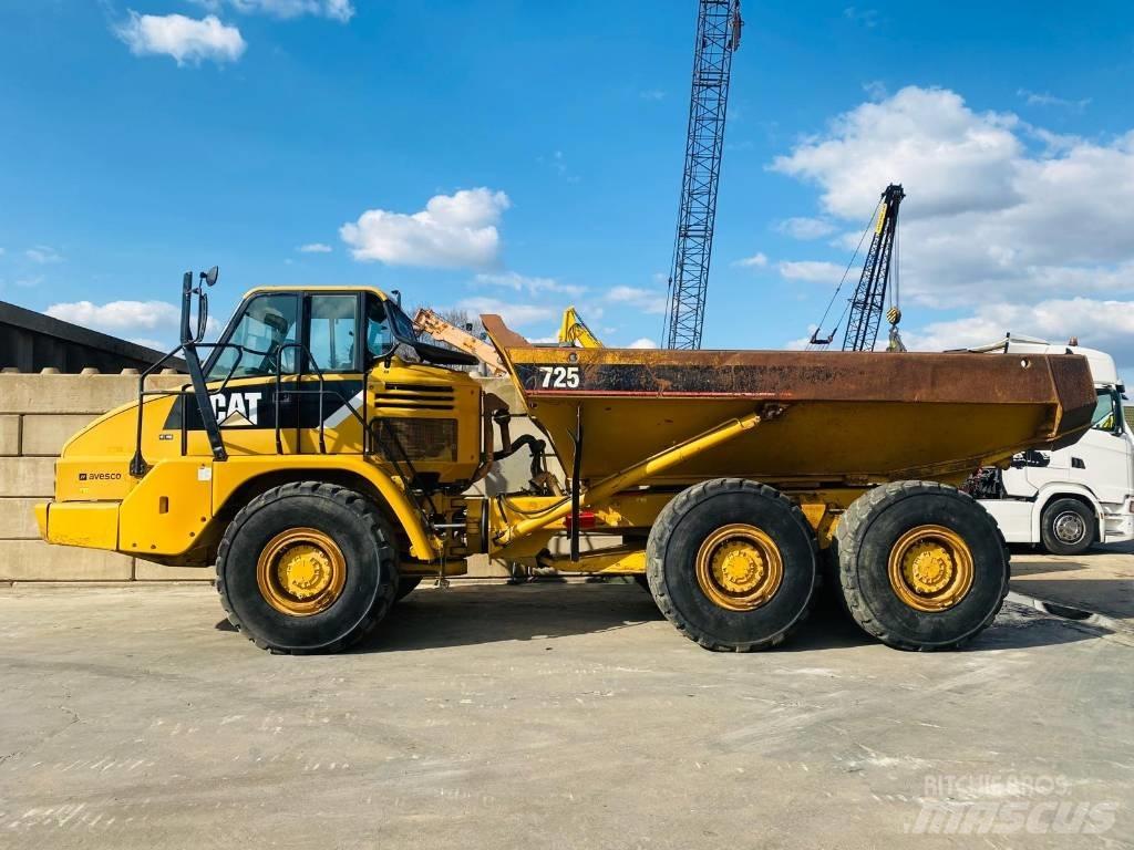 CAT 725 Caminhões articulados