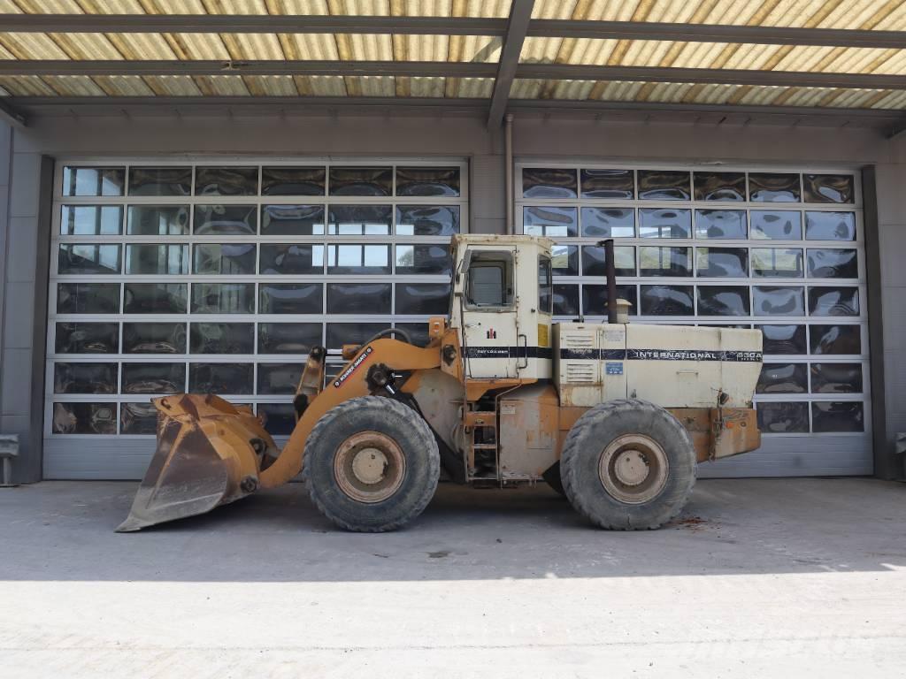 International 530 A Carregadeiras de rodas