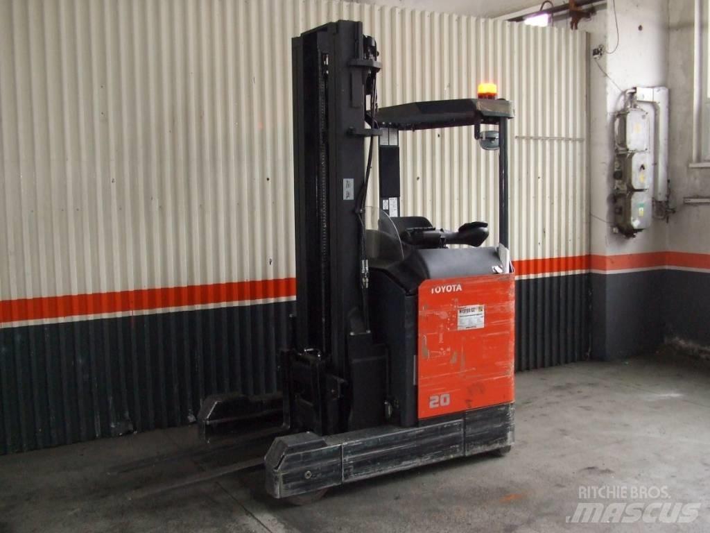 Toyota 7FBRE20 Empilhadores Elevadores