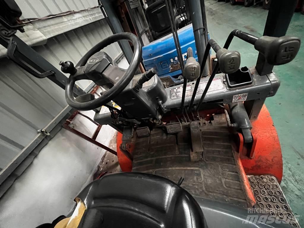 Heli CPCD 30 Empilhadores Diesel