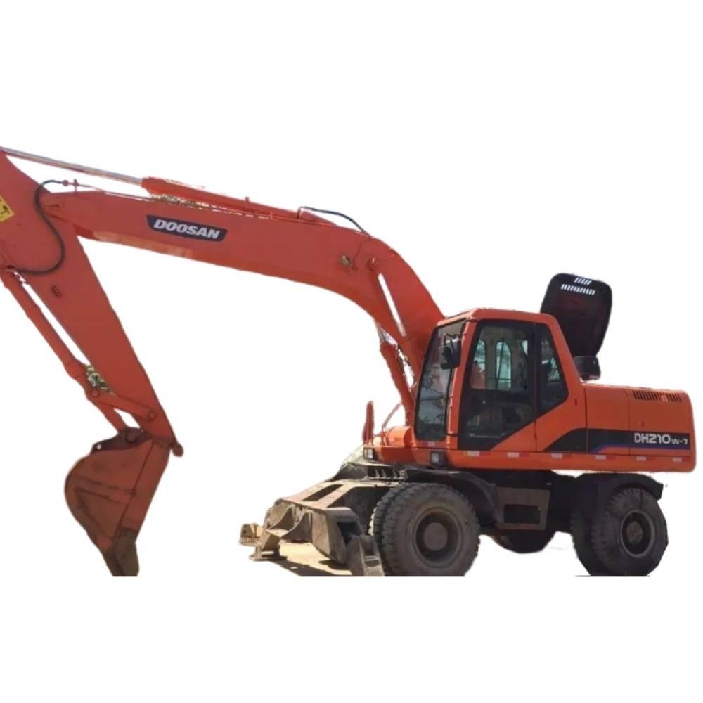Doosan DH210W Escavadoras de rodas