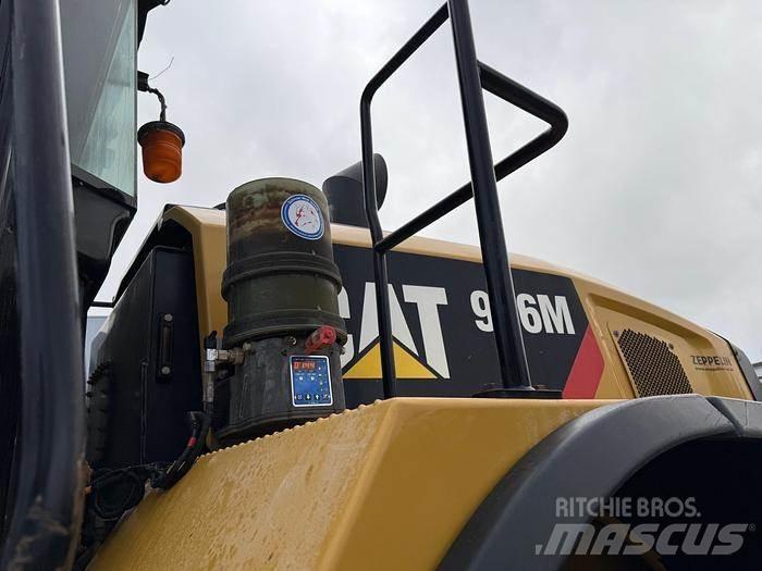 CAT 966M Carregadeiras de rodas