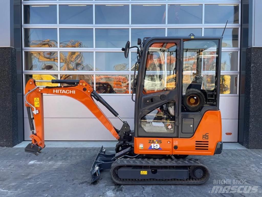 Hitachi ZX19-6 Miniescavadeiras