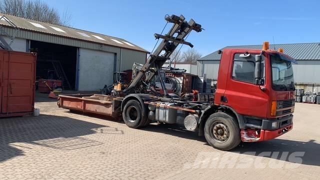 DAF CF 65.210 Caminhões de caixa fechada