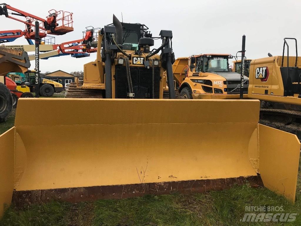 CAT D 6 T LGP D6T Dozers - Tratores rastos