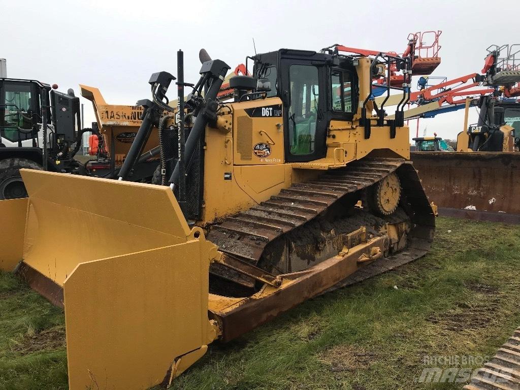 CAT D 6 T LGP D6T Dozers - Tratores rastos