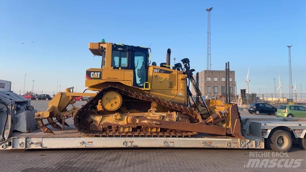 CAT D 6 T LGP D6T Dozers - Tratores rastos