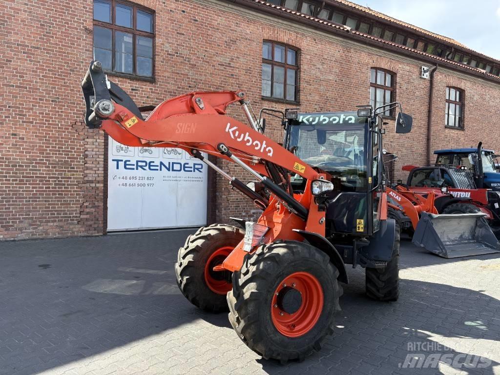 Kubota R 082 Carregadeiras de rodas