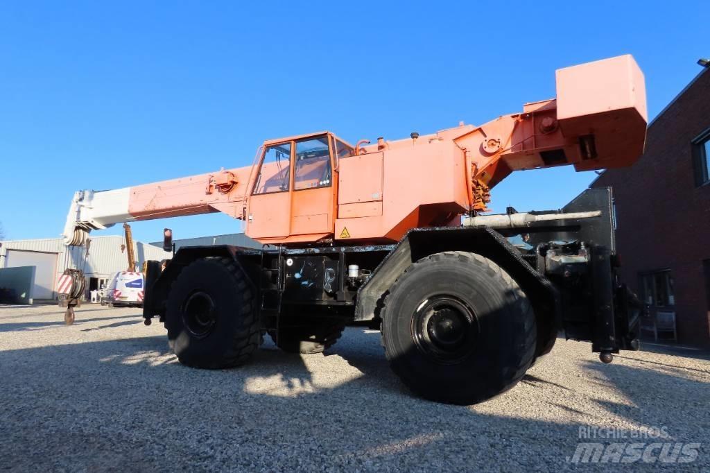 Liebherr LTL 1060 Gruas Fora-de-estrada