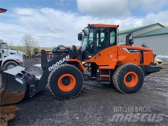 Doosan DL220-5 Carregadeiras de rodas
