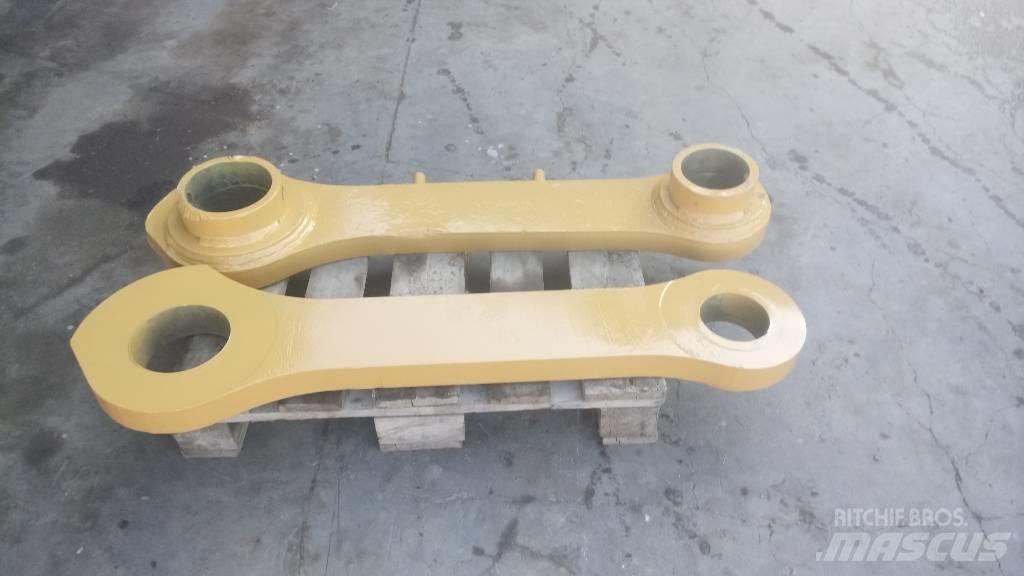 CAT 245 Lanças e braços dippers