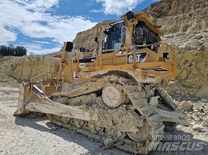 CAT D8T Dozers - Tratores rastos