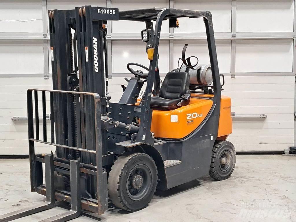 Doosan G20GP Empilhadores a gás