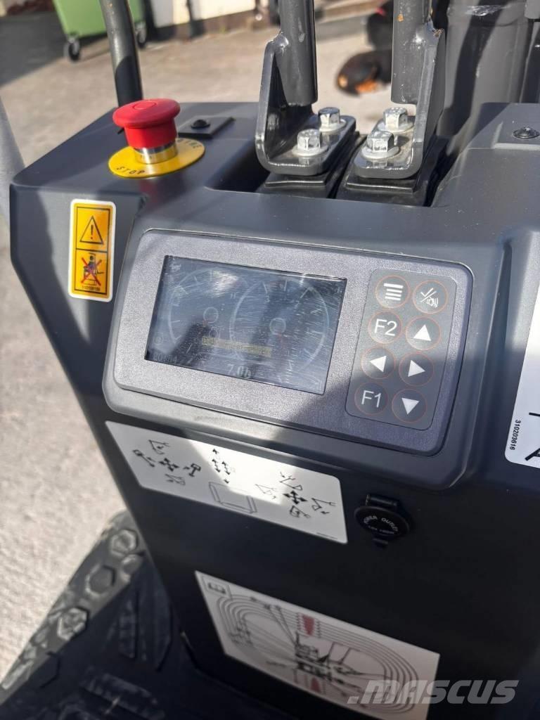 XCMG XE10E Miniescavadeiras