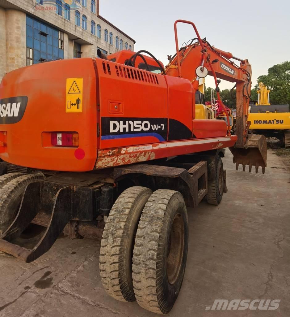 Doosan DH 150 W-7 Escavadoras de rodas