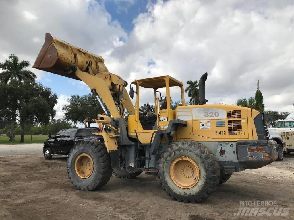 Komatsu WA320-5 Carregadeiras de rodas