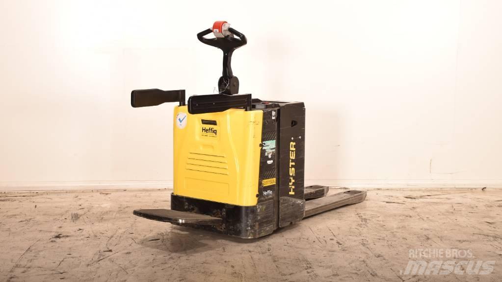 Hyster P 2.0 S Porta-paletes com plataforma