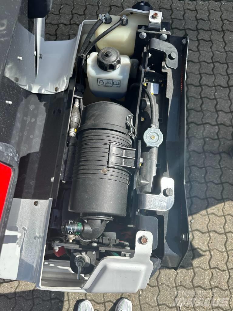 Bobcat L 23 Carregadora multifunções