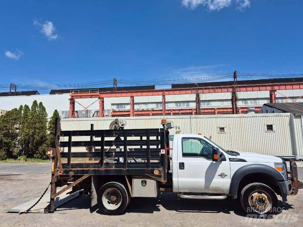 Ford F 550 Pick up de caixa aberta