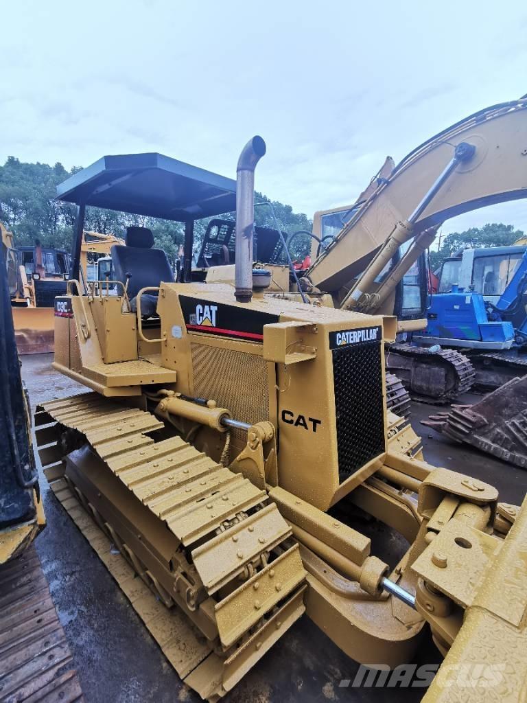 CAT D3C Dozers - Tratores rastos