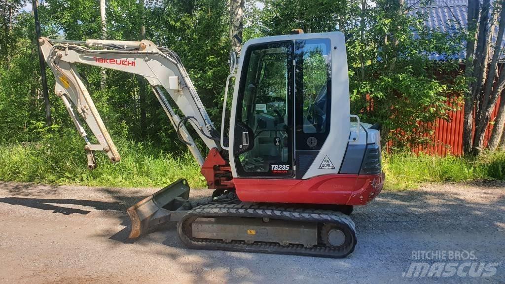 Takeuchi TB235 Miniescavadeiras