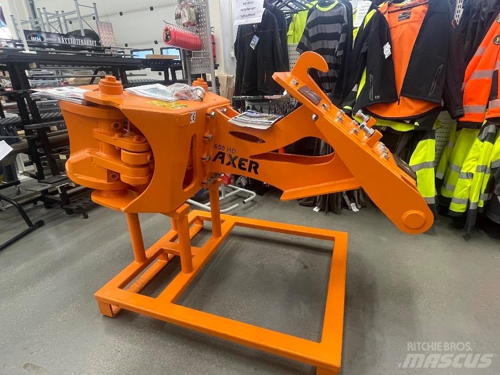 Axer 650 Gruas e carregadores