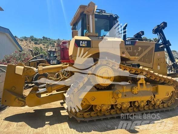 CAT D8T Dozers - Tratores rastos