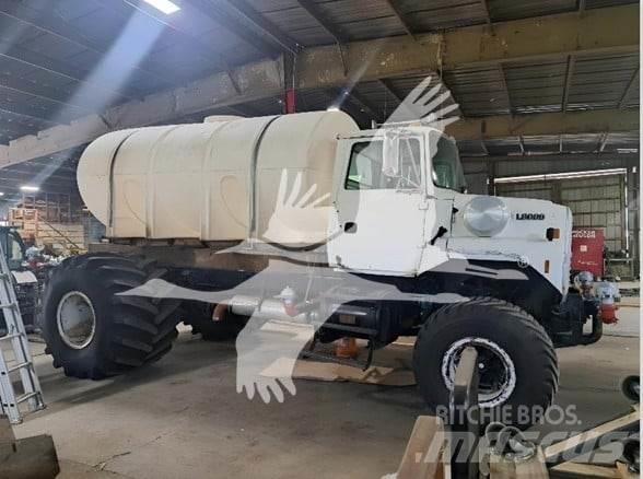 Ford 8000 Auto-tanques