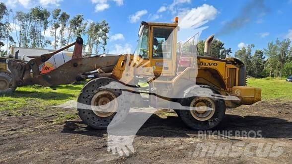Volvo L120E Carregadeiras de rodas