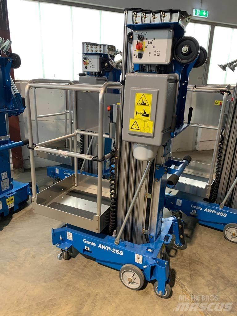 Genie AWP25S Elevadores braços articulados