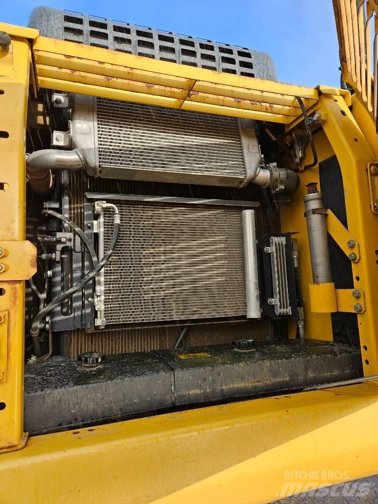 Komatsu PC210LC-11 Escavadeiras de esteiras