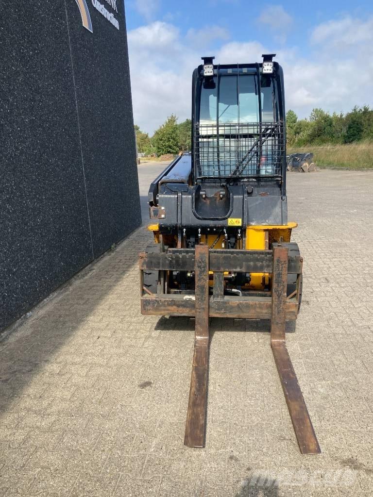 JCB TLT 35 D 4x4 Manipulador telescópico