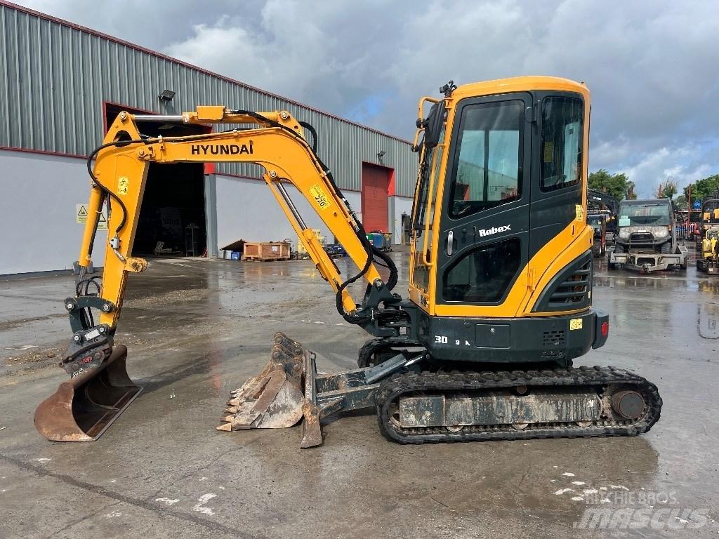 Hyundai R30 Z-9AK Miniescavadeiras