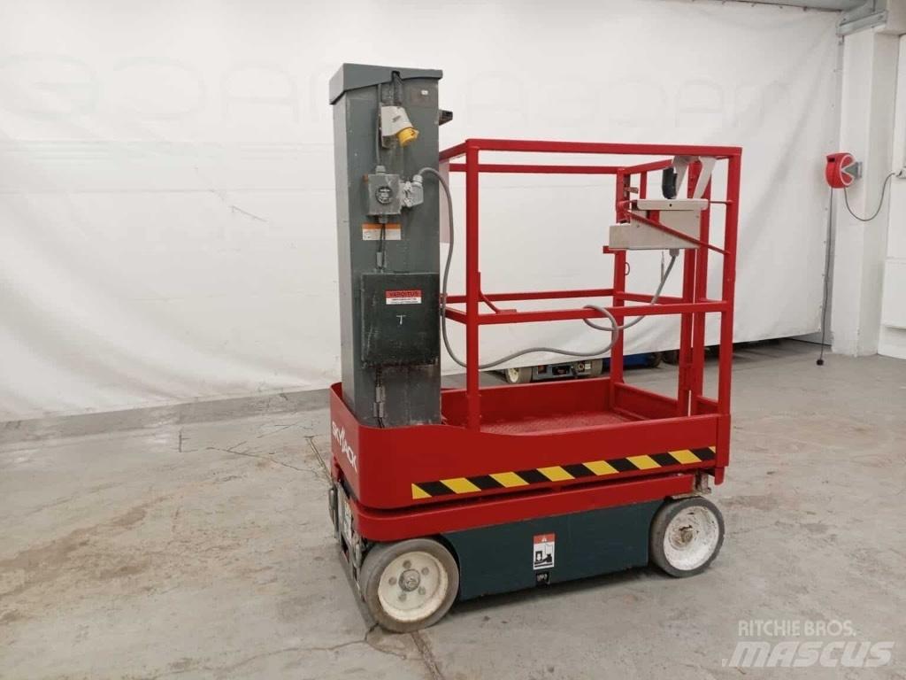 SkyJack SJ 16 Plataformas de Mastro Vertical