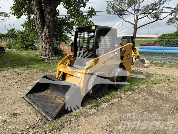 John Deere 315 Minicarregadeiras