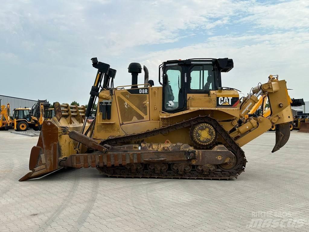 CAT D8R Dozers - Tratores rastos