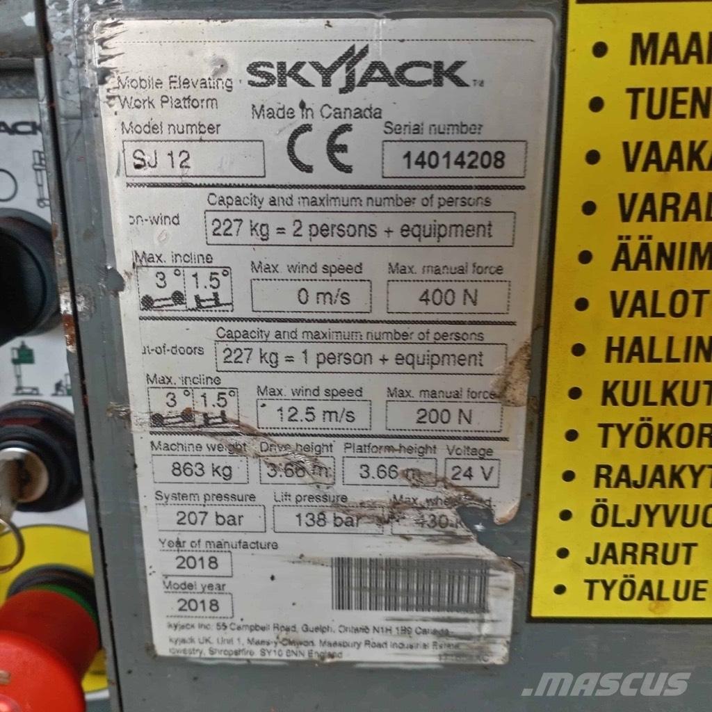 SkyJack SJ 12 Plataformas de Mastro Vertical