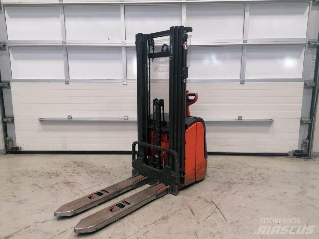 Linde L14 Empilhador para operador externo