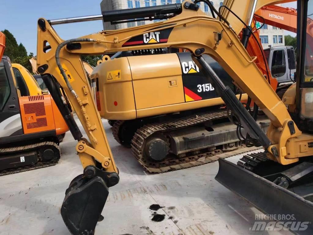 CAT 303c Miniescavadeiras