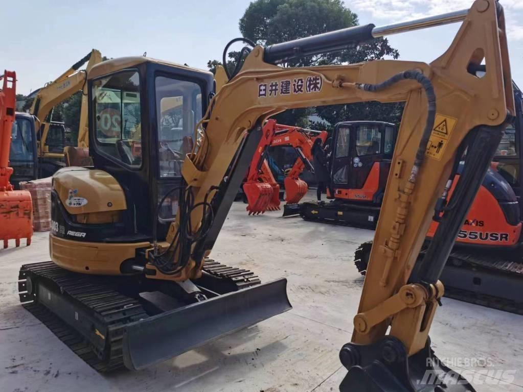 CAT 303c Miniescavadeiras