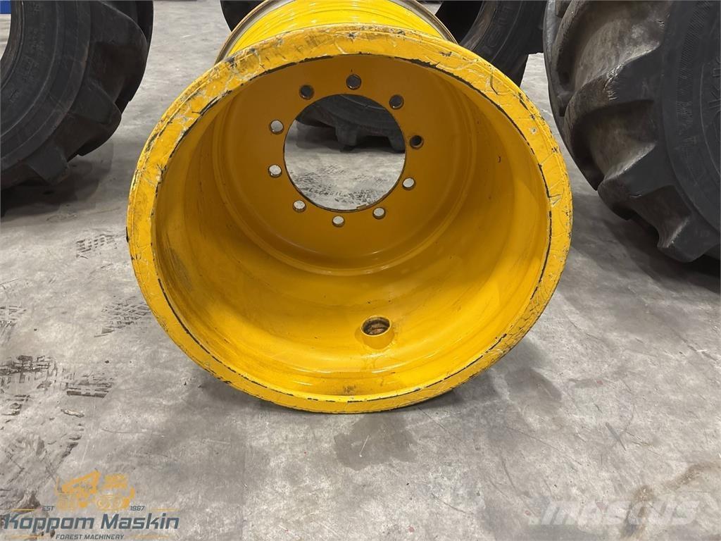 Rottne H8 24x26,5 Pneus