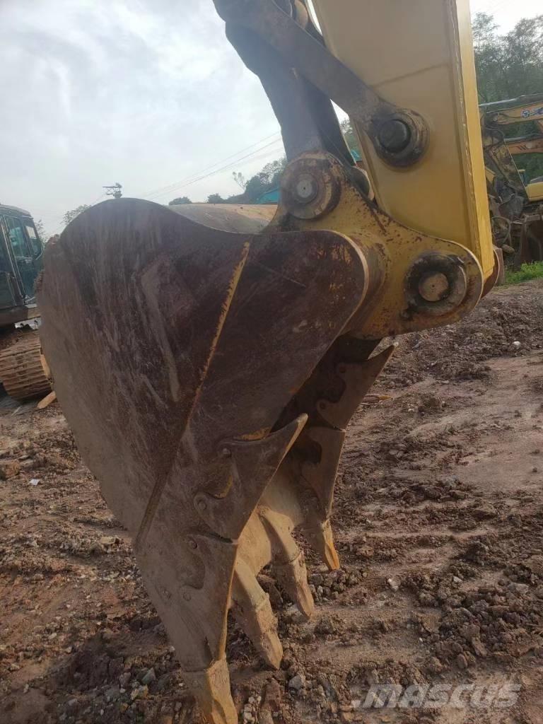 CAT 320 D Escavadeiras de esteiras