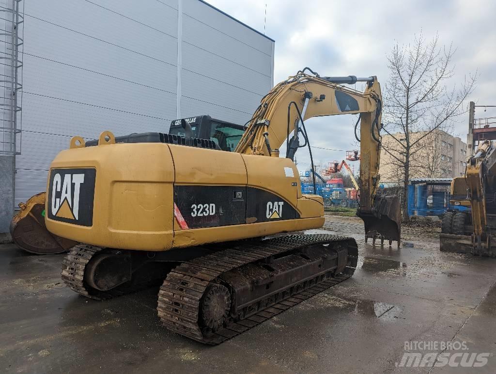 CAT 323 D Escavadeiras de esteiras