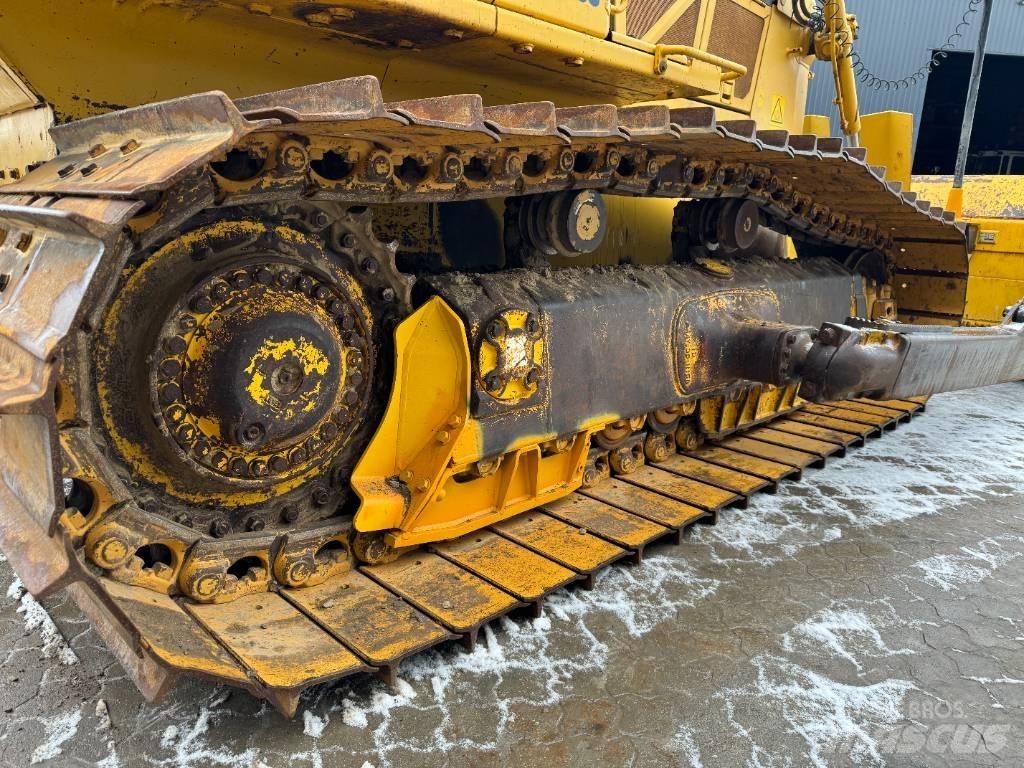 Komatsu D65PX-18 Dozers - Tratores rastos